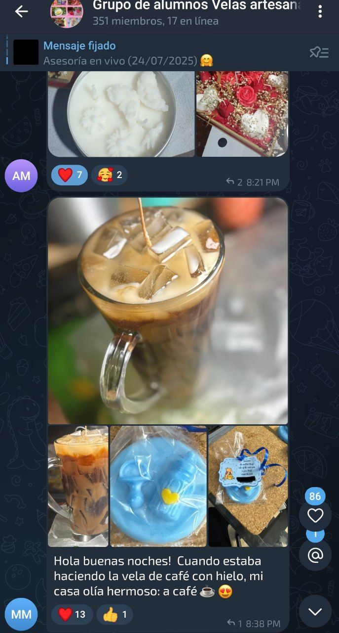 Captura de mensaje de una alumna del curso de velas con una vela de café con hielo